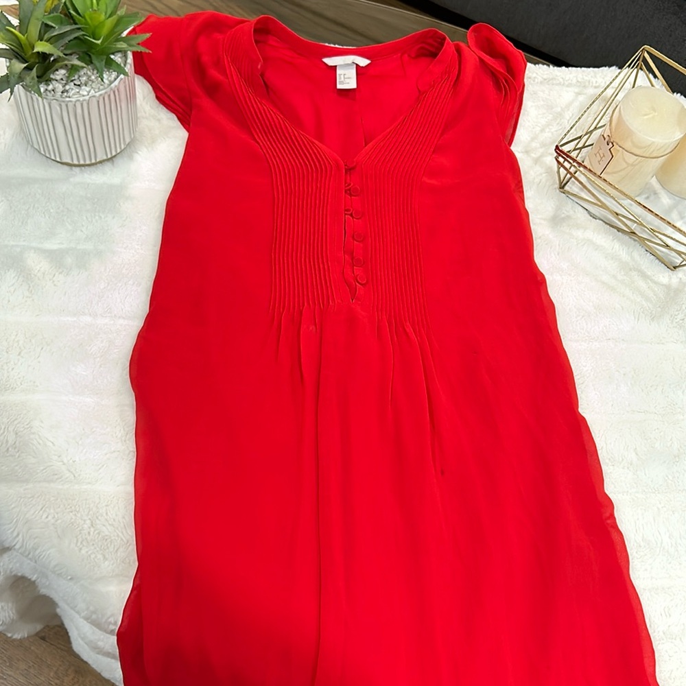 Red dress with tightening string